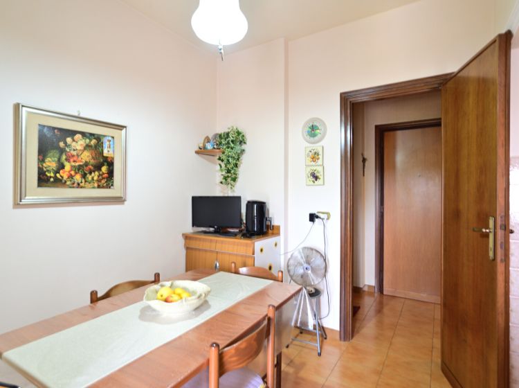 Trilocale in vendita, via Kafka  10, Tintoretto, Roma