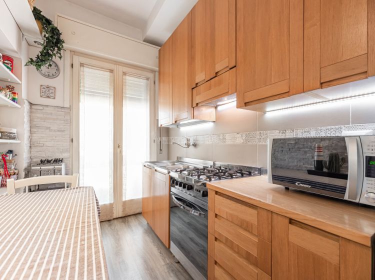 Quadrilocale in vendita, via Bezzecca  4, Porta Trento, Padova