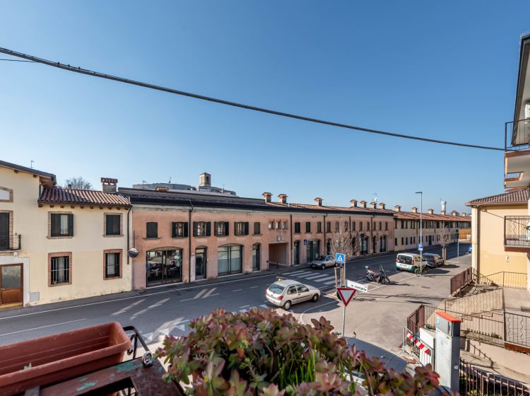 Quadrilocale in vendita, via Bezzecca  4, Porta Trento, Padova