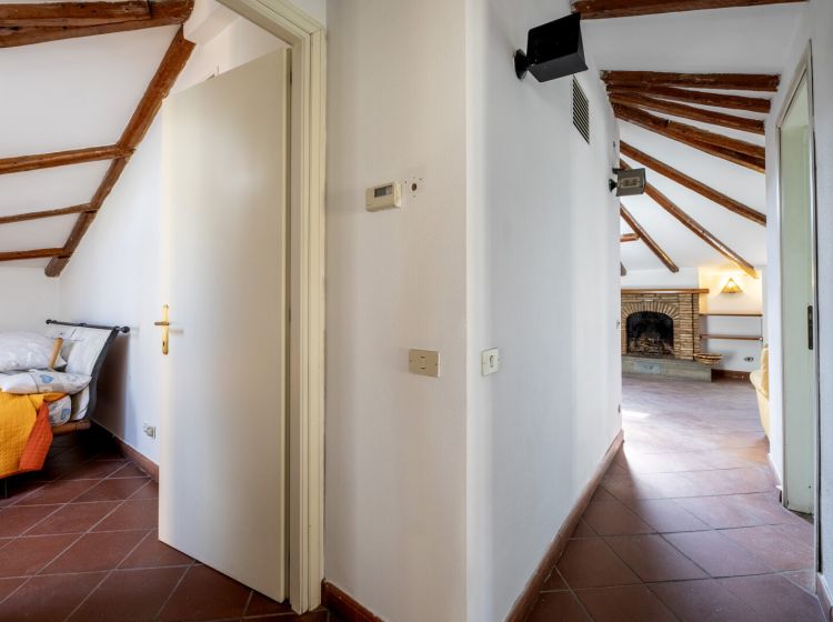 Mansarda in vendita, via Luigi Tosti  27, Appio Latino, Roma