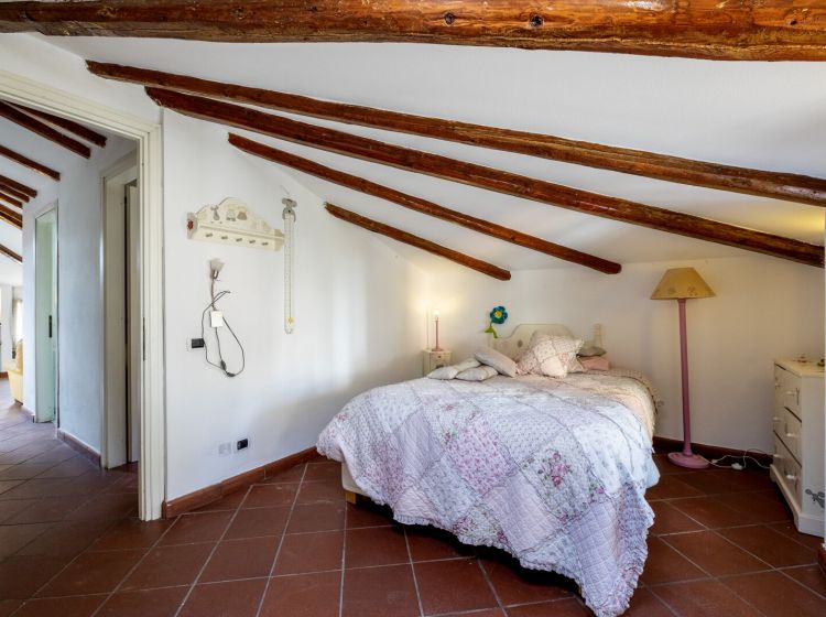 Mansarda in vendita, via Luigi Tosti  27, Appio Latino, Roma