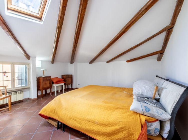Mansarda in vendita, via Luigi Tosti  27, Appio Latino, Roma