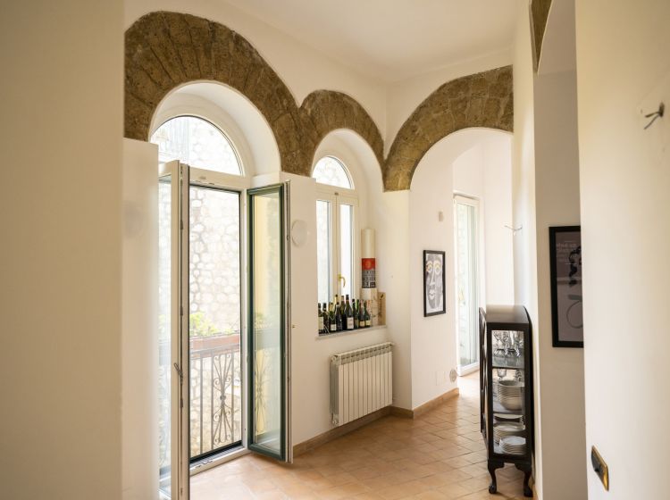 Quadrilocale in vendita, via Fusandola  9, Centro, Salerno