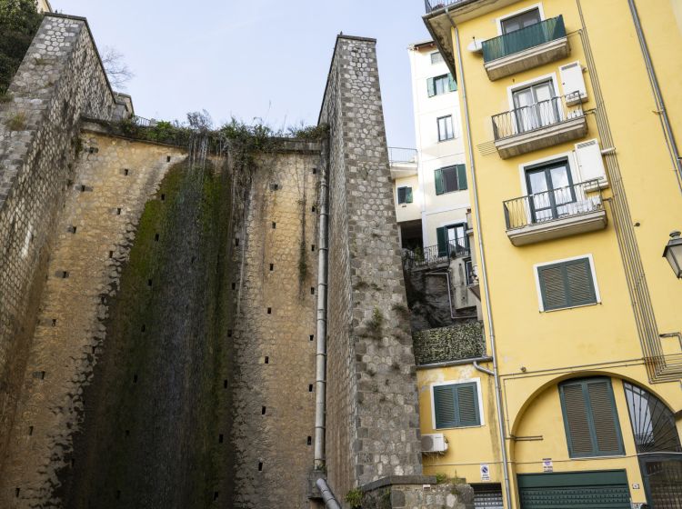 Quadrilocale in vendita, via Fusandola  9, Centro, Salerno