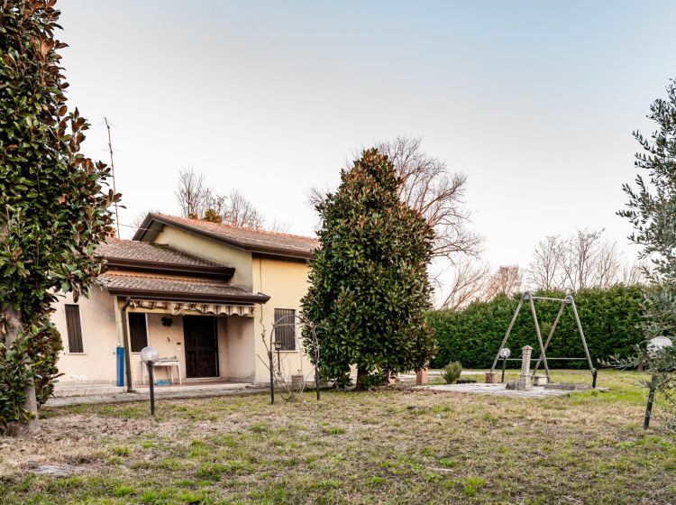 Villa in vendita, via Guglielmo Marconi 43, Arzergrande