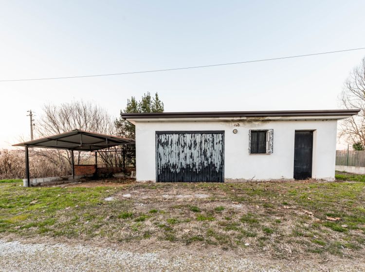 Villa in vendita, via Guglielmo Marconi  43, Arzergrande
