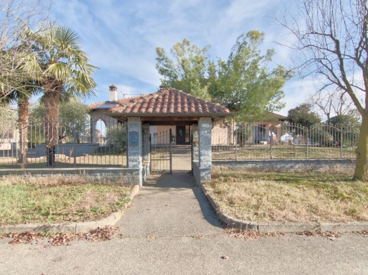 Villa in vendita, Strada della Fornace  31, Druento