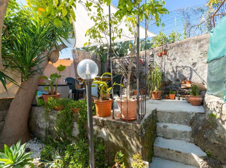 Bilocale in vendita, via Firenze  230, Cannizzaro, Aci Castello