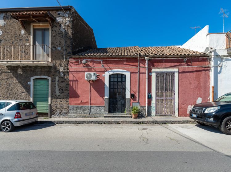 Bilocale in vendita, via Firenze  230, Cannizzaro, Aci Castello