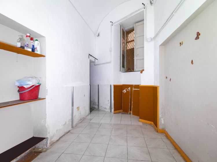 Negozio in vendita, via Pacini  50, Centro Storico, Catania