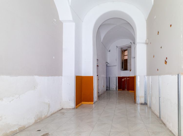 Negozio in vendita, via Pacini  50, Centro Storico, Catania