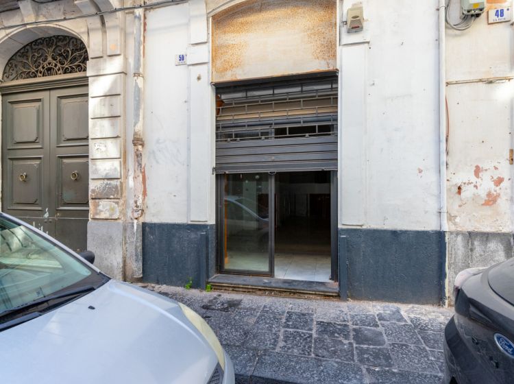 Negozio in vendita, via Pacini  50, Centro Storico, Catania