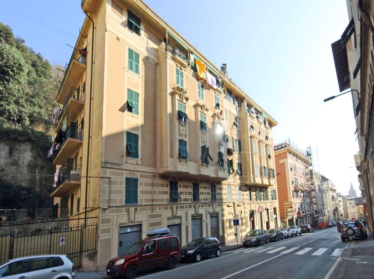 Bilocale in vendita, via Venezia  17, Dinegro, Genova