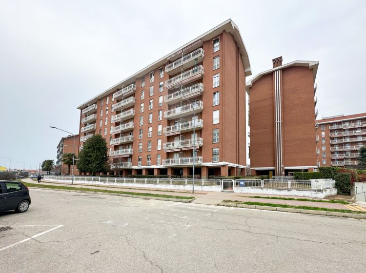 Quadrilocale in vendita, via Antonio Gramsci  36, Orbassano