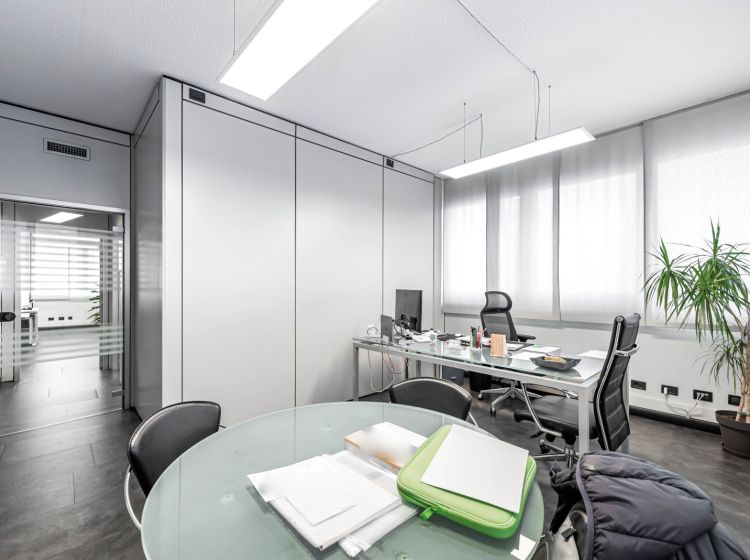 Ufficio in vendita, via Lisbona  10, Zona Industriale, Padova