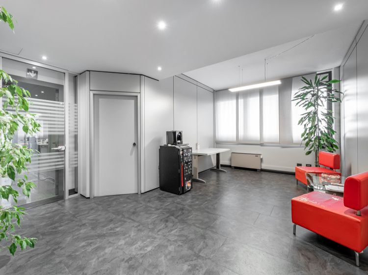 Ufficio in vendita, via Lisbona 10, Zona Industriale, Padova