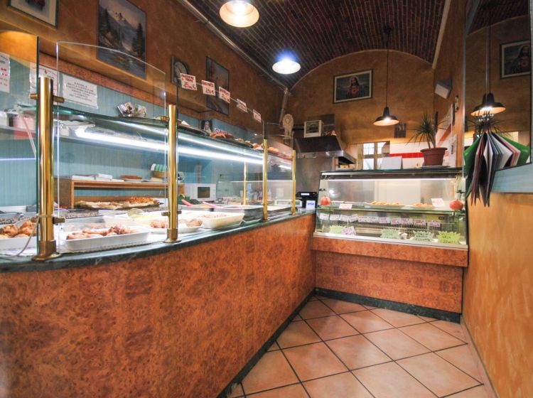 Attività / Licenza in vendita, via Don Bosco 14, San Donato, Torino