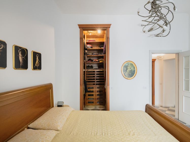 Trilocale in vendita, via Pietro Maroncelli  9, Garibaldi, Milano