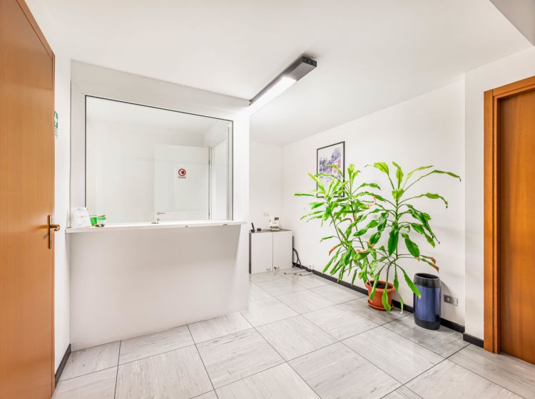 Ufficio in vendita, via Lisbona  10, Zona Industriale, Padova