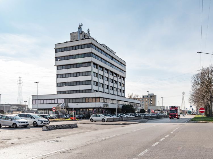 Ufficio in vendita, via Lisbona  10, Zona Industriale, Padova