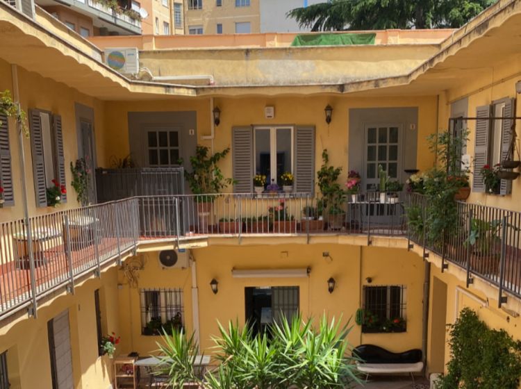 Ufficio in vendita, via Appia Nuova  281, Re di Roma, Roma