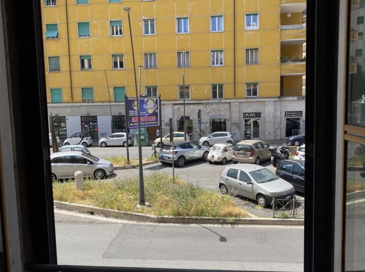 Ufficio in vendita, via Appia Nuova  281, Re di Roma, Roma