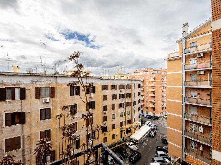 Bilocale in vendita, via Oreste Salomone, Torpignattara, Roma
