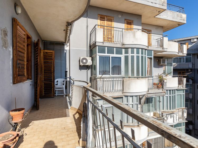 Quadrilocale in vendita, via Ludovico Ariosto  27, Acireale