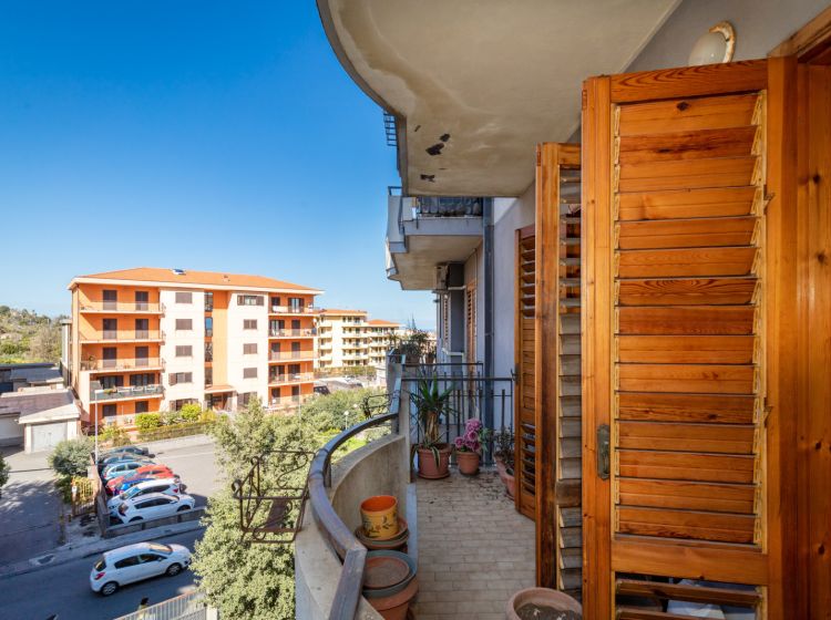 Quadrilocale in vendita, via Ludovico Ariosto  27, Acireale