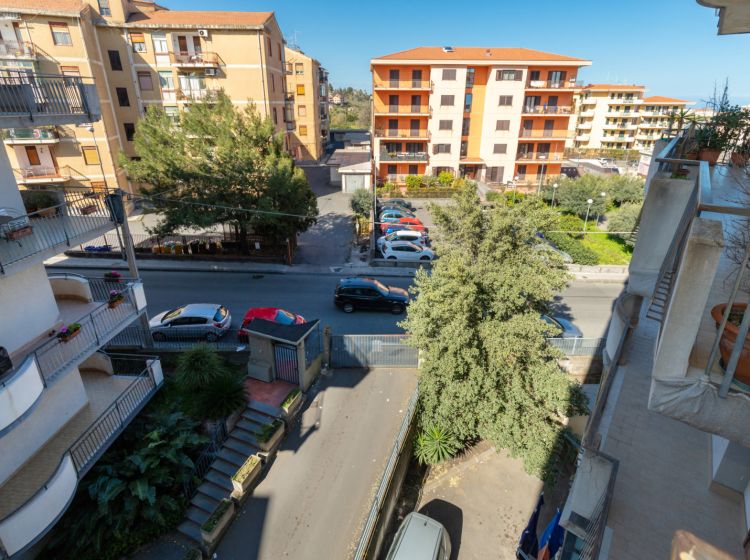 Quadrilocale in vendita, via Ludovico Ariosto  27, Acireale