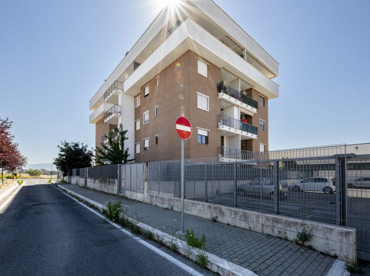 Trilocale in affitto, via Fratel Mario Adani, Ponte di Nona, Roma
