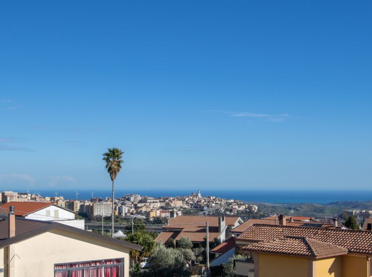 Quadrilocale in vendita, via Lenza  60, Gagliano, Catanzaro