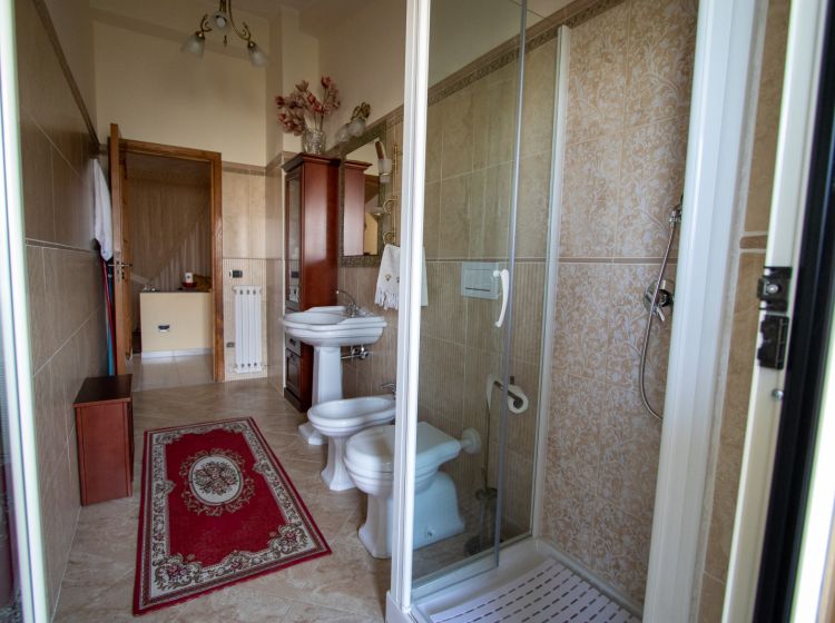 Quadrilocale in vendita, via Lenza  60, Gagliano, Catanzaro