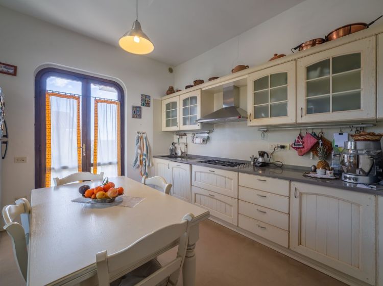 Villa in vendita, via Motrino  25, Tollo