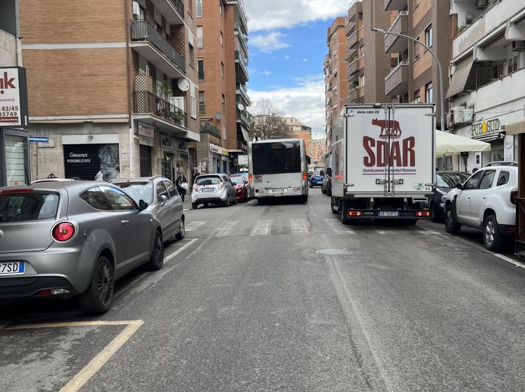 Negozio in affitto, via delle Cave di Pietralata, Monti Tiburtini, Roma
