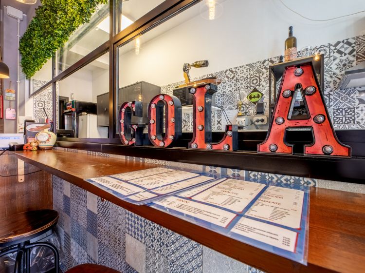 Attività / Licenza in vendita, viale Ippocrate  67, Bologna, Roma