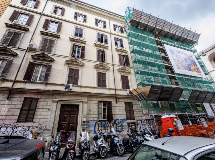 Trilocale in vendita, via Carlo Cattaneo  26, Termini, Roma