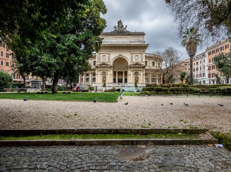 Trilocale in vendita, via Carlo Cattaneo  26, Termini, Roma