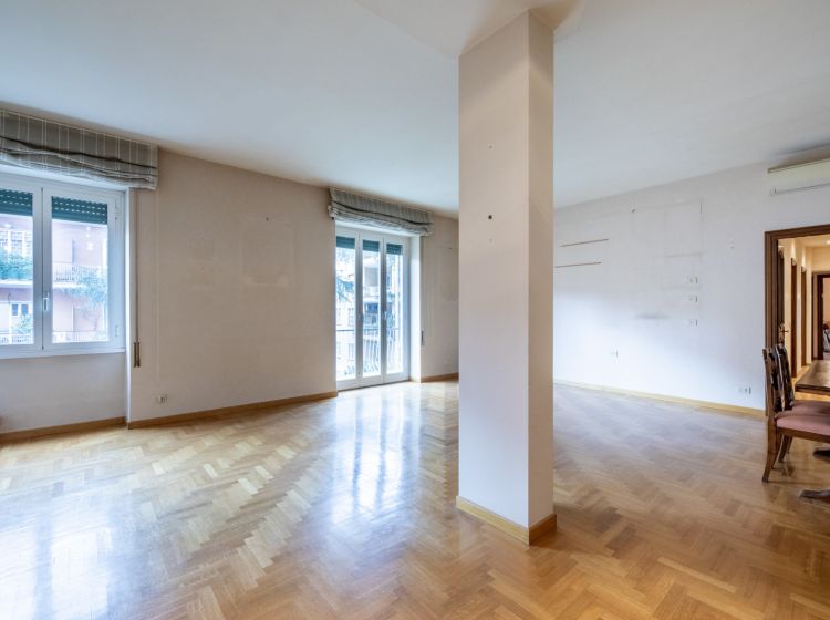 Quadrilocale in vendita, via Poggio Catino 12, Trieste, Roma