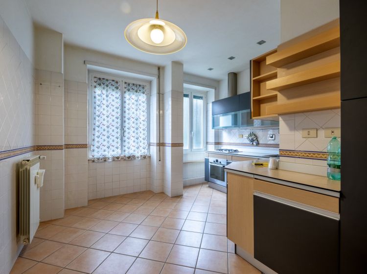 Quadrilocale in vendita, via Poggio Catino  12, Trieste, Roma