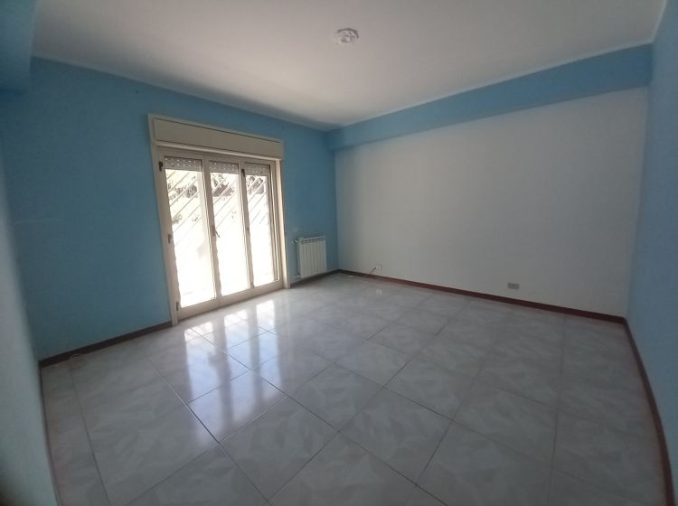 Trilocale in affitto, via Re Martino  16, Aci Castello