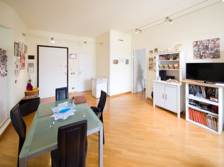 Bilocale in vendita, via Giacomo Biga  25, Marassi, Genova