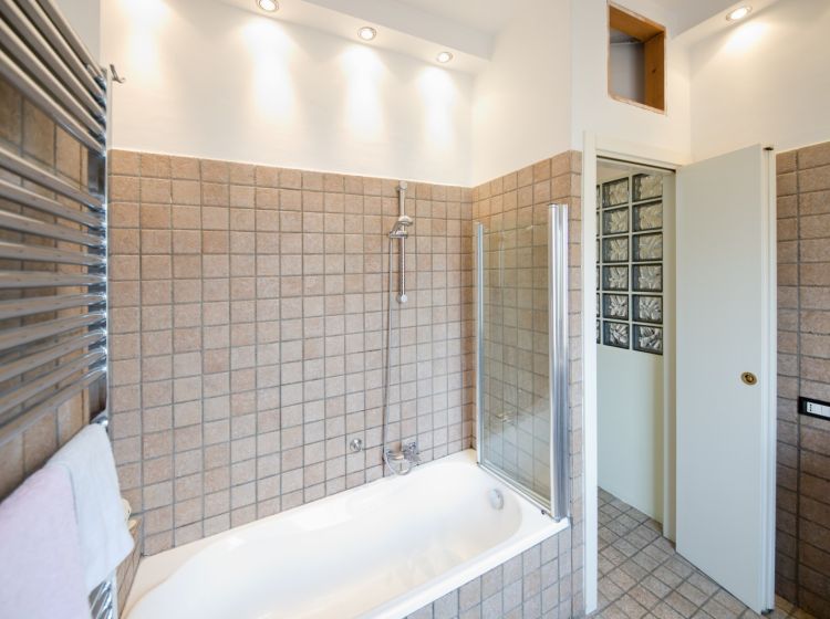 Bilocale in vendita, via Giacomo Biga  25, Marassi, Genova
