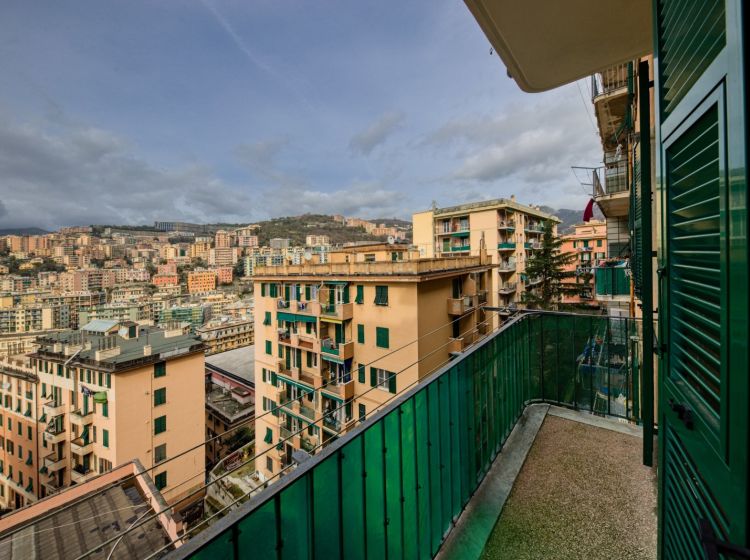 Bilocale in vendita, via Giacomo Biga  25, Marassi, Genova