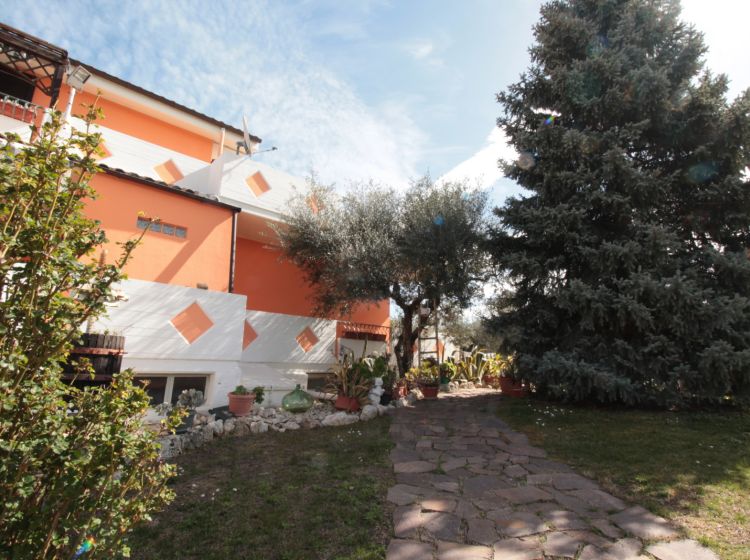 Villa in vendita, via Faiolo  28, Sant'Agata, Cepagatti