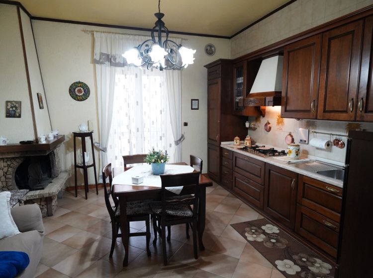 Stabile o palazzo in vendita, via Vincenzo Ferrara  34, Casoria