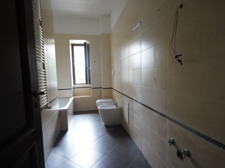 Stabile o palazzo in vendita, via Vincenzo Ferrara  34, Casoria