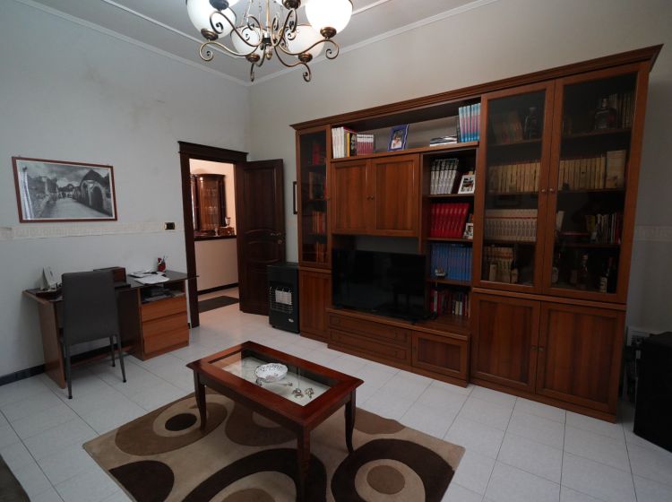 Stabile o palazzo in vendita, via Vincenzo Ferrara  34, Casoria