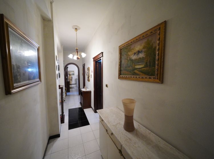 Stabile o palazzo in vendita, via Vincenzo Ferrara  34, Casoria