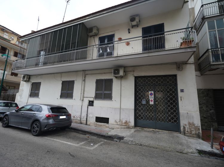 Stabile o palazzo in vendita, via Vincenzo Ferrara  34, Casoria